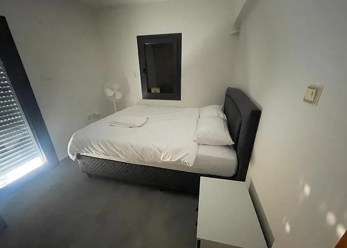 Old House With Pool Villa *